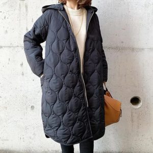 Damjacka – Lång quiltad jacka – Huva – Dragkedelsfickor