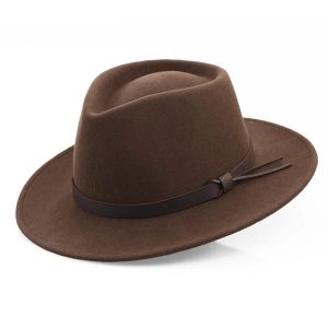 Gatsby-hatt i Old money stil för män