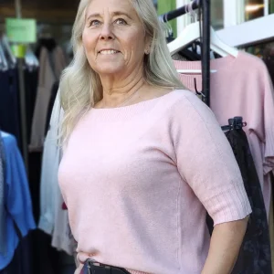 Tröja stickad, kort ärm med  ribbade kanter, Marta